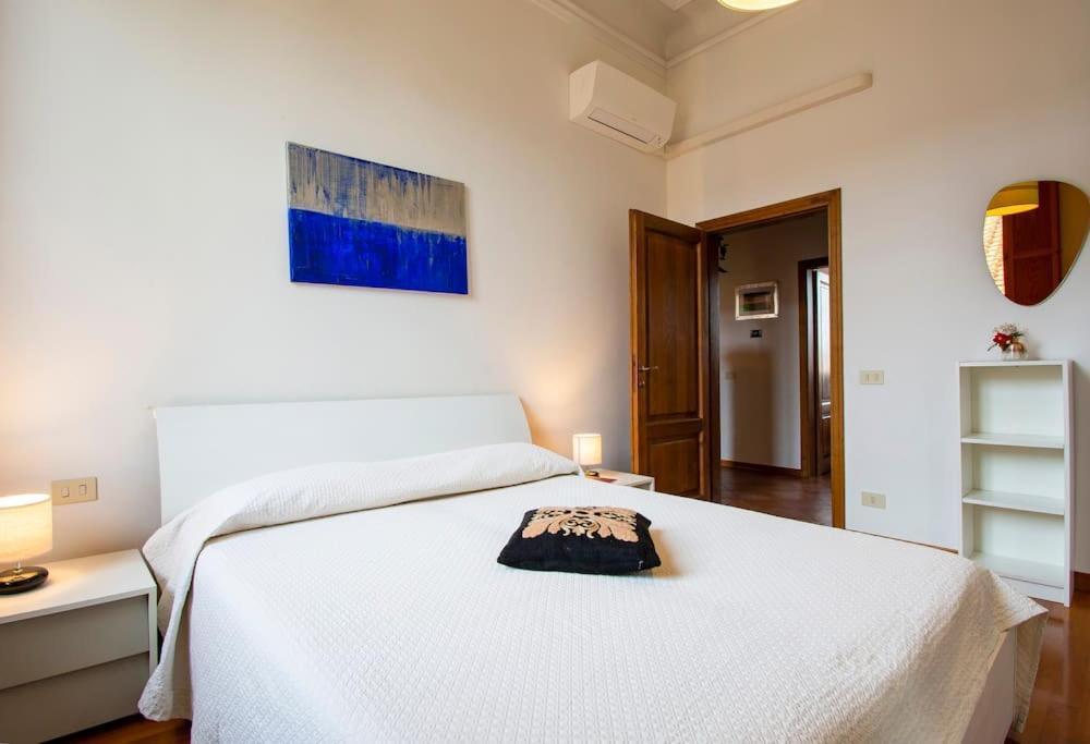 Artists House In Centre Porta Al Prato Florence